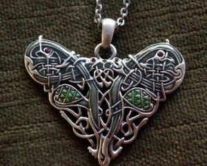 awesome-celtic-jewelry-for-women-300x240-2691952